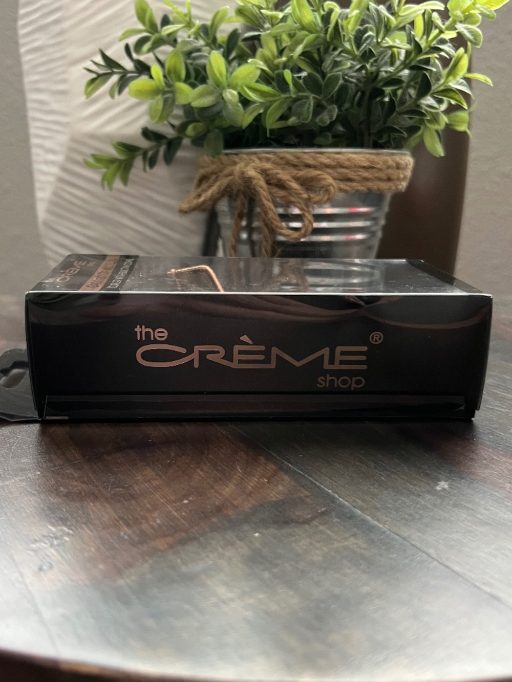 The Crème Shop Greatest of All Lash Curler with Built-in Comb NEW - Picture 4 of 5